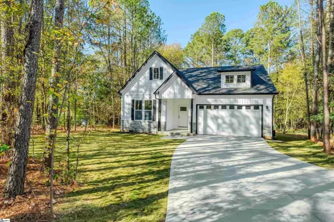 750 W Georgia St, Woodruff, SC 29388