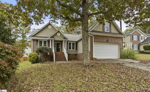 3 Seagrass Ct, Mauldin, SC 29662