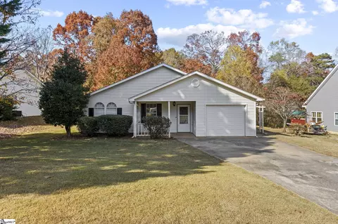 422 Maplewood Cir, Greer, SC 29651