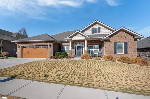 304 Rabbit Run Trl, Simpsonville, SC 29681