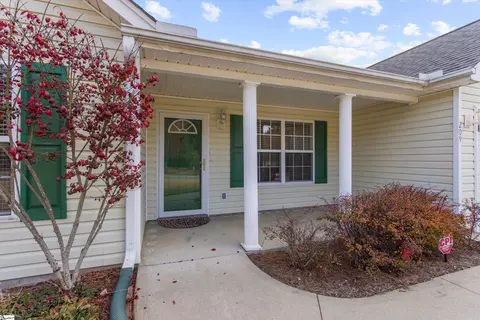 209 Rivers Edge Dr, Easley, SC 29642 photo 2