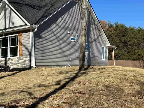 4591 Hawkins Rd, Greer, SC 29651 photo 2
