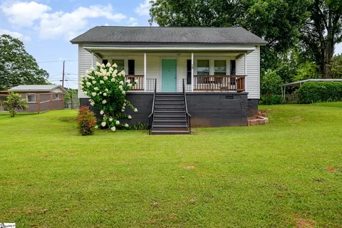 18 Blake St, Greenville, SC 29605