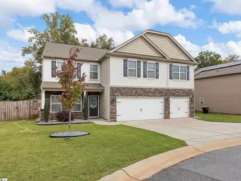 962 Rockleigh Dr, Lyman, SC 29365