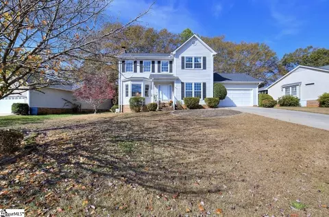 10 Hyde Park Ln, Mauldin, SC 29662