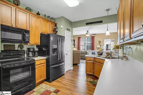 122 Xander Dr, Greer, SC 29650 photo 9