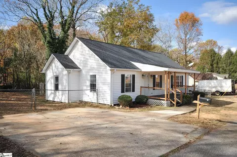 11 Montgomery St, Greenville, SC 29609