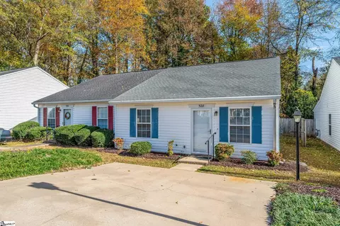528 Campsen Villa Ct, Spartanburg, SC 29301