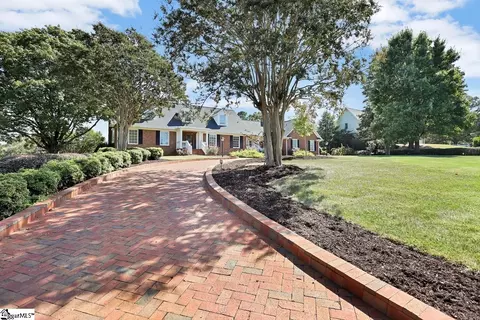 109 Ascot Dr, Greer, SC 29651 photo 3