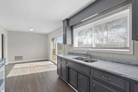 2403 E Tyger Bridge Rd, Greer, SC 29651 photo 3