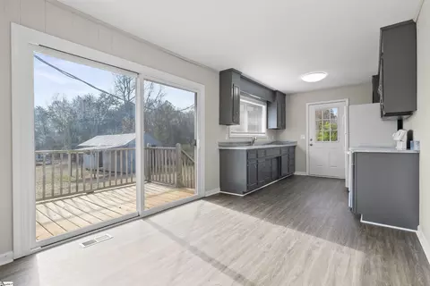 2403 E Tyger Bridge Rd, Greer, SC 29651 photo 5