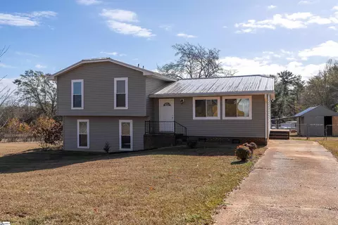 2403 E Tyger Bridge Rd, Greer, SC 29651