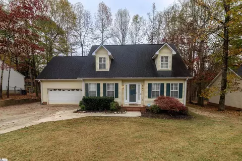 11 Daughtry Ct, Travelers Rest, SC 29690