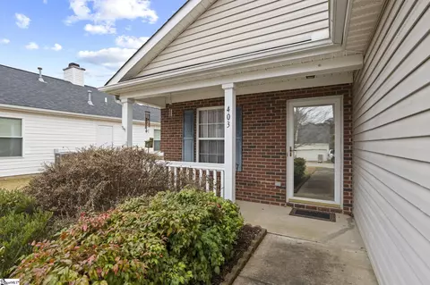 403 Hampton Ridge Dr, Greer, SC 29651 photo 4
