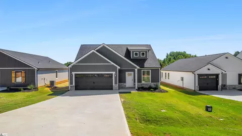 138 Lowe Rd, Chesnee, SC 29323