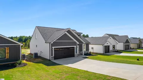 138 Lowe Rd, Chesnee, SC 29323 photo 4
