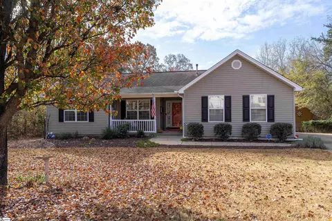 205 Moriah Ln, Greer, SC 29651