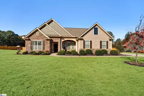 19 Portico Pt, Simpsonville, SC 29681