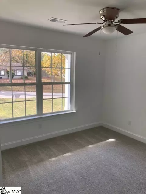 94 Baldwin Cir, Mauldin, SC 29662 photo 3