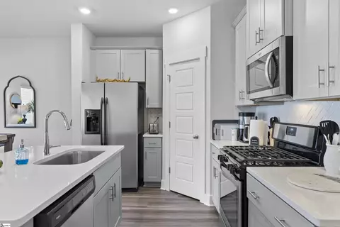 842 Thread Way, Greer, SC 29651 photo 6