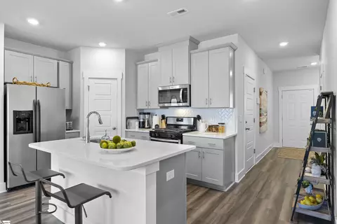 842 Thread Way, Greer, SC 29651 photo 4
