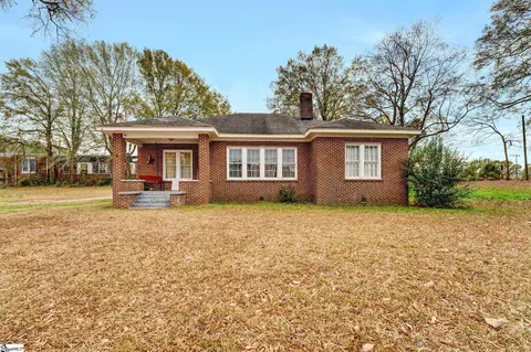 217 Church St, Jonesville, SC 29353
