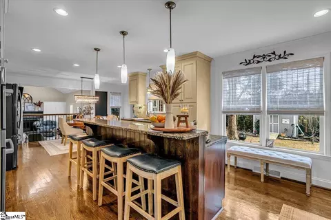 204 Lytle St, Greer, SC 29650 photo 9