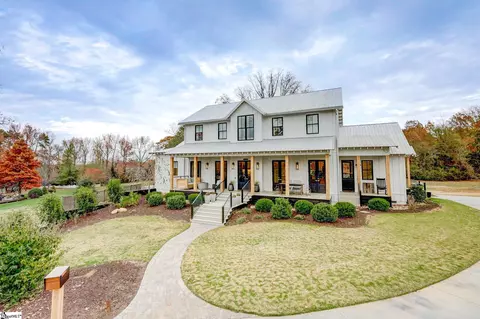 2 Hawkins Rd, Greenville, SC 29615