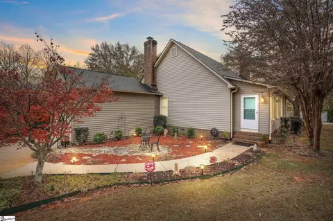 4502 Sandy Flat Rd, Taylors, SC 29687