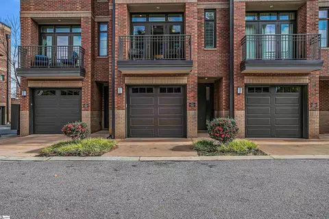 1027 S Main St, Greenville, SC 29601