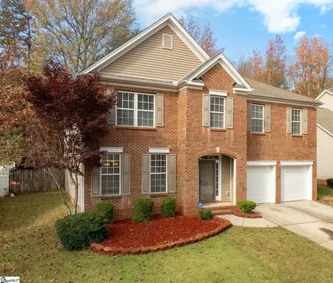 519 Kingsmoor Dr, Simpsonville, SC 29681