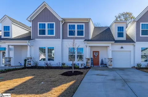 8 Thornfield Dr, Greenville, SC 29605
