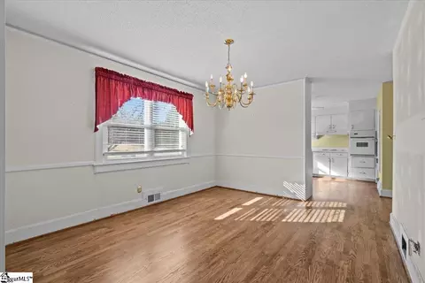 102 Fleming Dr, Greer, SC 29650 photo 5