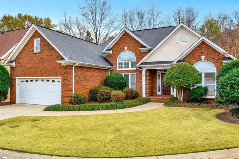 15 Brookstone Grn, Greenville, SC 29609