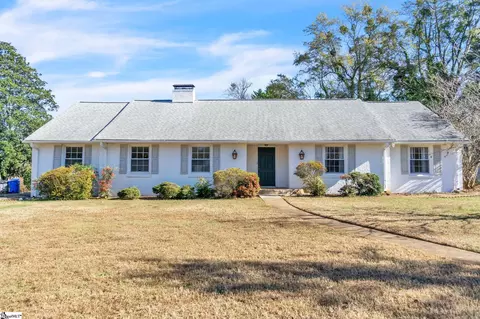 205 Hermitage Rd, Greenville, SC 29615