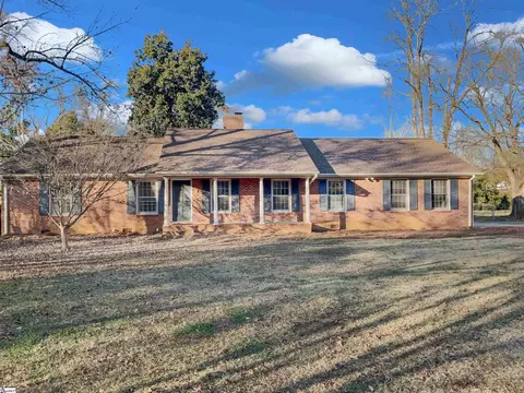 117 Galaxie Pl, Spartanburg, SC 29307