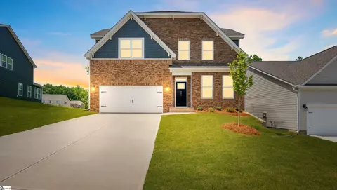 425 Jack Hunter Pl, Reidville, SC 29388