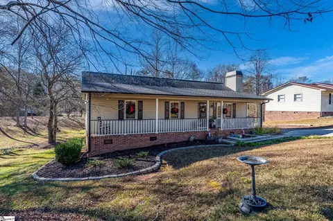 111 Beaver Creek Ct, Marietta, SC 29661 photo 2