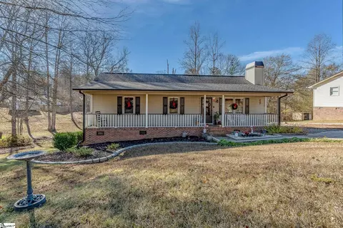 111 Beaver Creek Ct, Marietta, SC 29661
