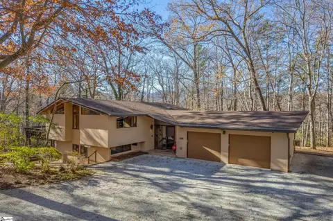 548 Howard Gap Rd, Tryon, NC 28782 photo 4