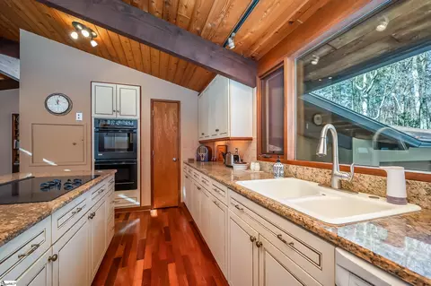548 Howard Gap Rd, Tryon, NC 28782 photo 14