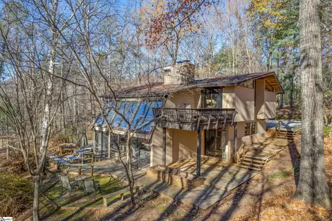 548 Howard Gap Rd, Tryon, NC 28782