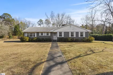 105 S Dale Dr, Easley, SC 29640