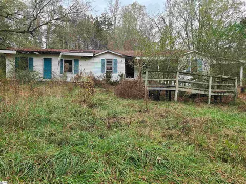 102 Baldwin St, Honea Path, SC 29654