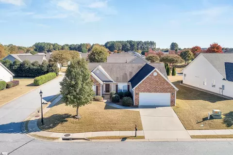 138 Wild Thorn Ln, Greenville, SC 29615