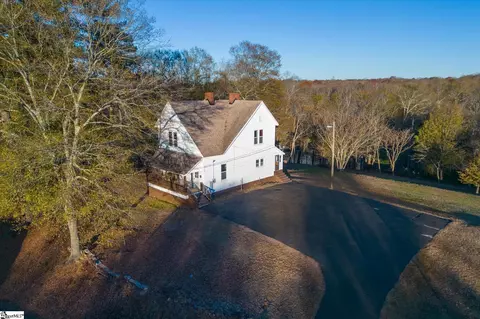 20 Green St, Pelzer, SC 29669