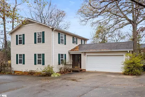402 Brentwood Way, Simpsonville, SC 29680
