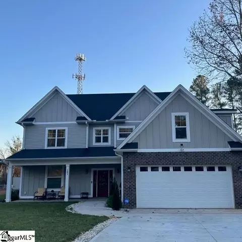 101 S Valley Ln, Greenville, SC 29611