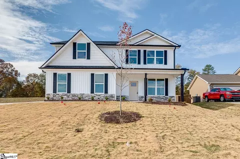 104 Legacy Ln, Pickens, SC 29671