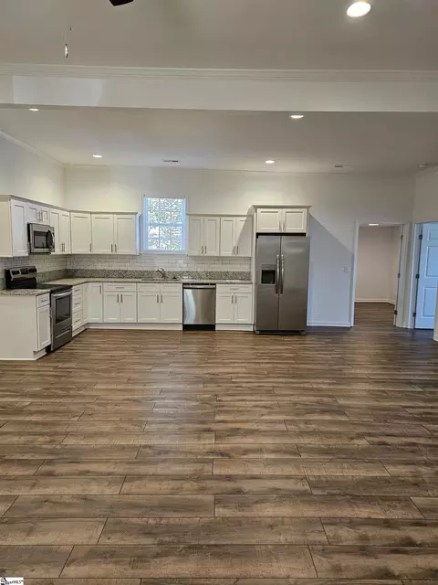 3 Mccaughrin St, Pelzer, SC 29669 photo 5